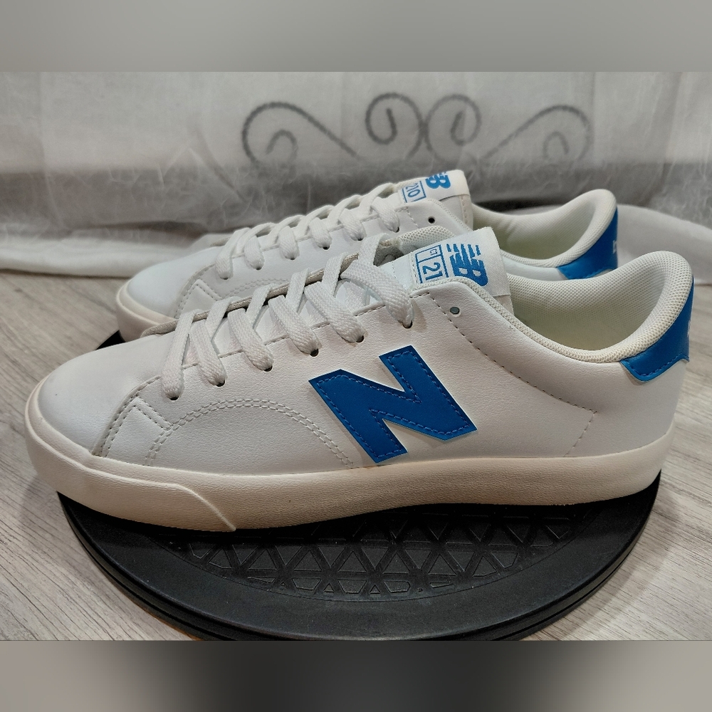 (New) New Balance Men's CT 210 V1 White Blue Logo Leather Sneakers SIZE 8
